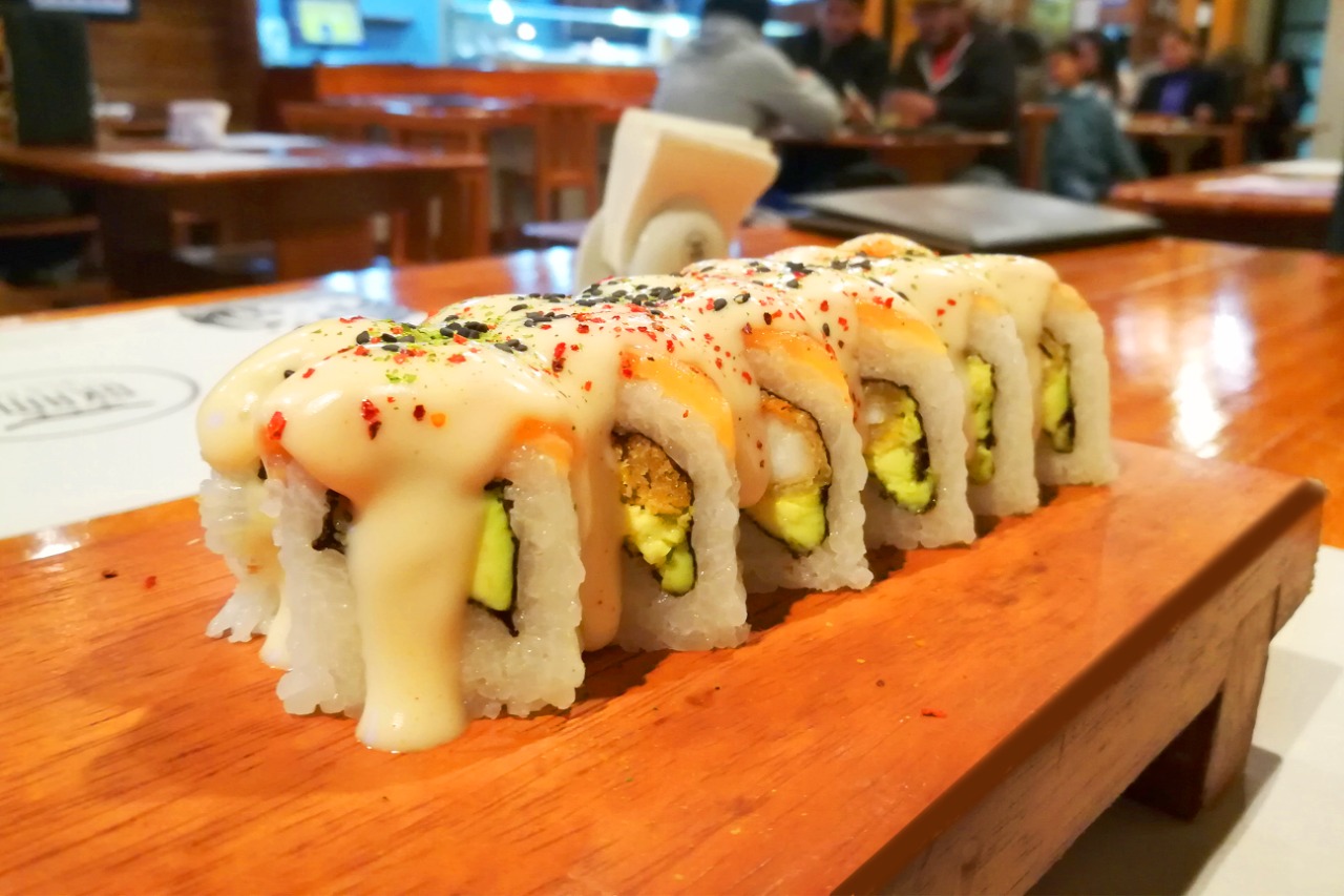 Okami Sushi & Bar Huancayo, Peru Veggy rolls Review